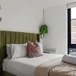 2br, Free & Secure Parking Retreat, 2br With Free Secure Parking, Near Historic Centre York