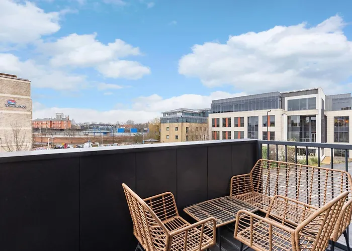 Appartamento 2br, Free & Secure Parking Retreat, 2br With Free Secure Parking, Near Historic Centre York